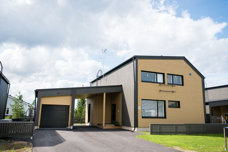Måste vi beställa en garageport i standardstorlek?